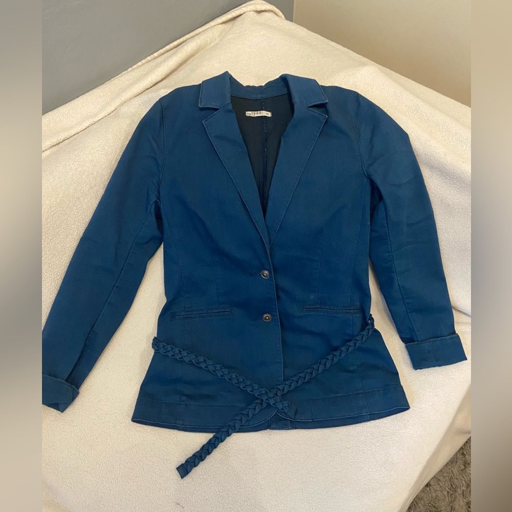 Dark blue blazer